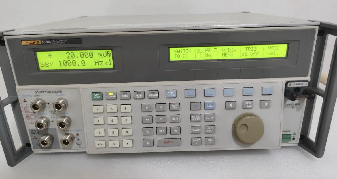 62104cc687718.jpg FLUKE5820A-1.jpg