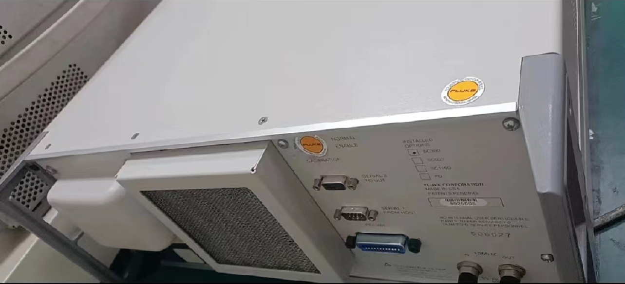 634f949ba8f0b.png 校準儀FLUKE5520A 1.png