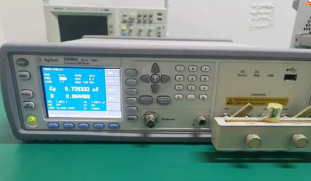 637adb159d5aa.png LCR E4980A 4.png