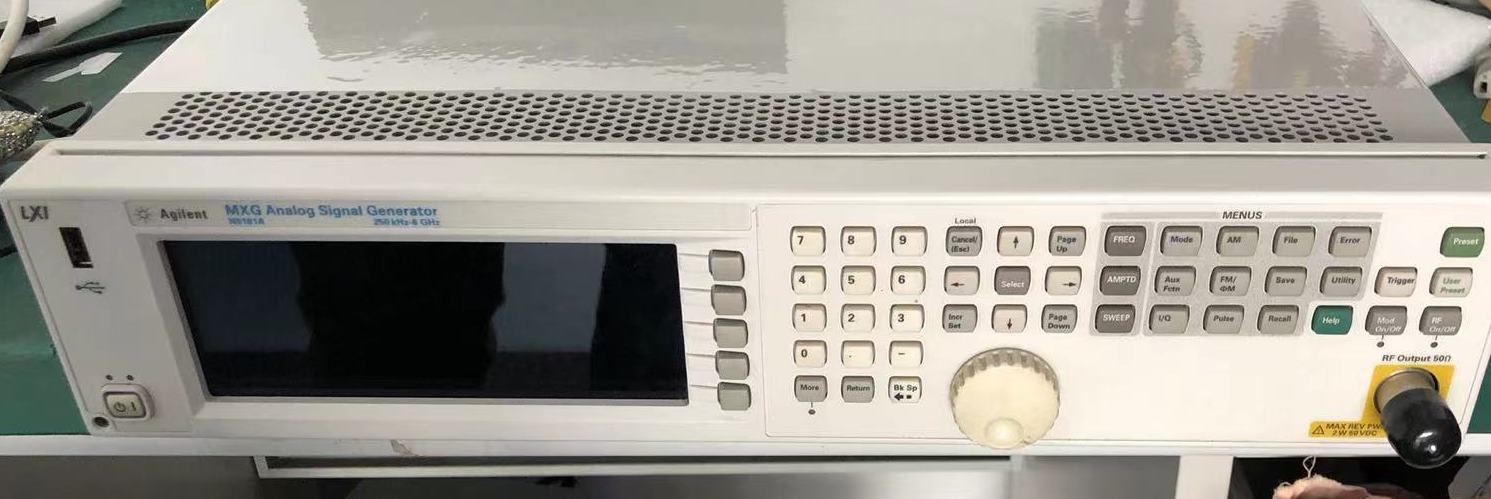 63840fe98af87.jpg 信號源N5182A 3.jpg