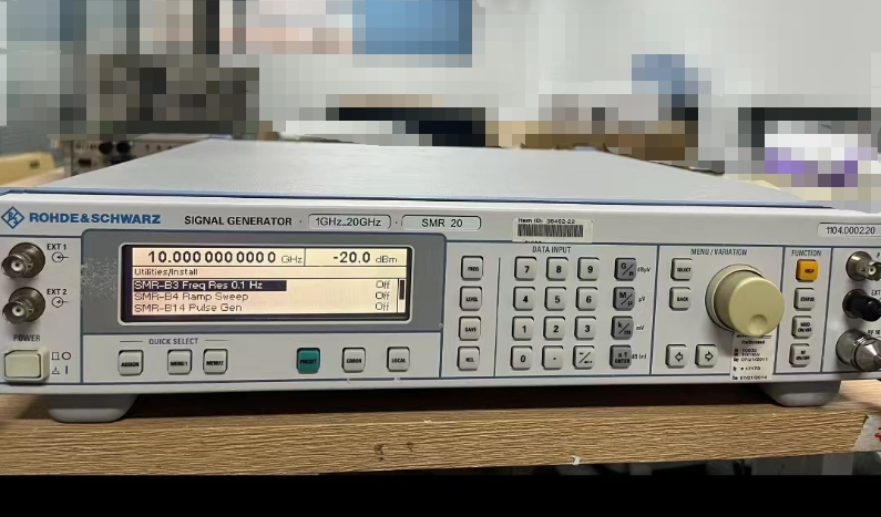 64ffb2ec2fb4a.png 信號(hào)源SMR20 2.png